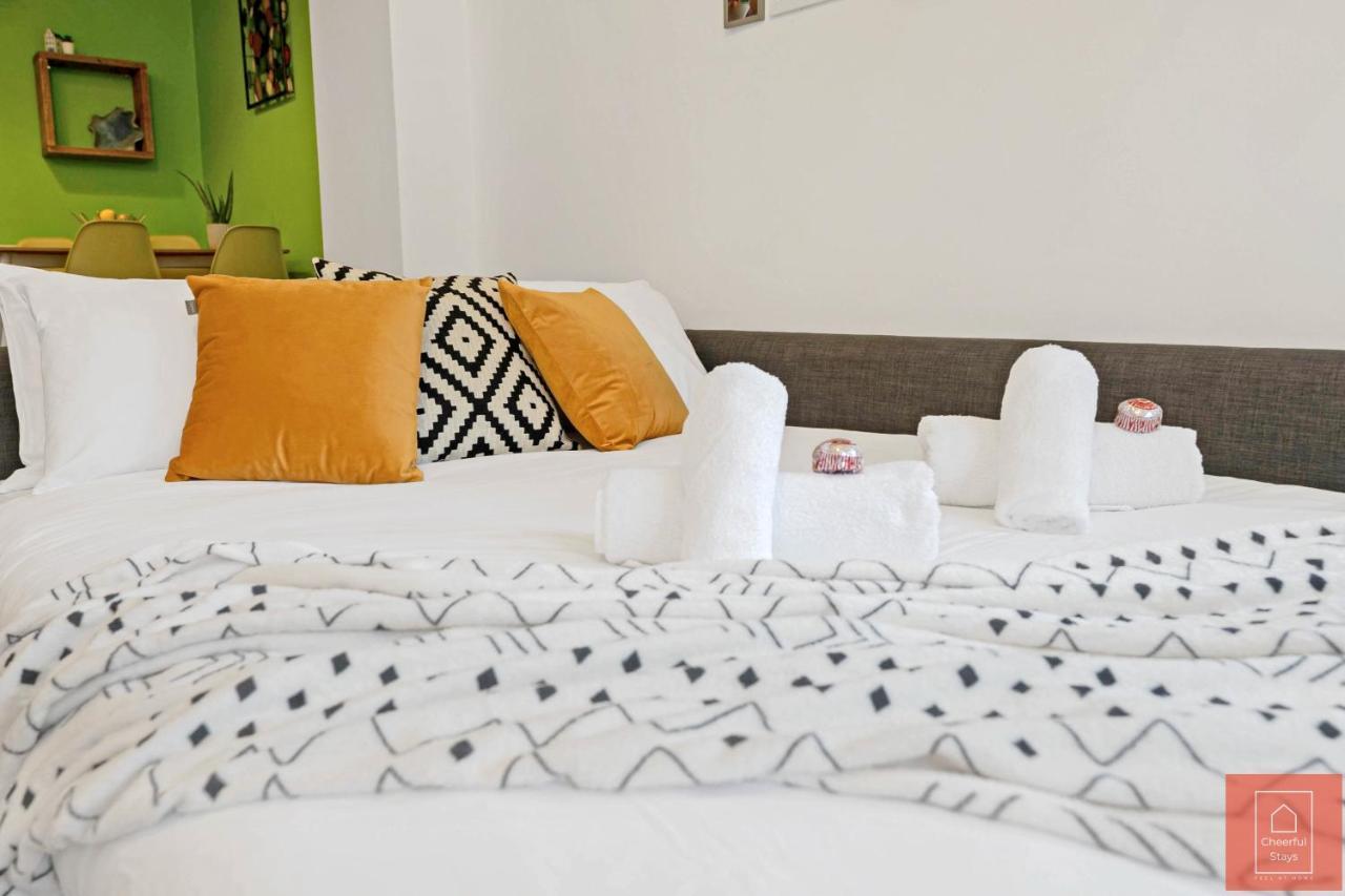 Cheerful Stays: Spacious Flat In Vibrant Leith EDI Exteriér fotografie