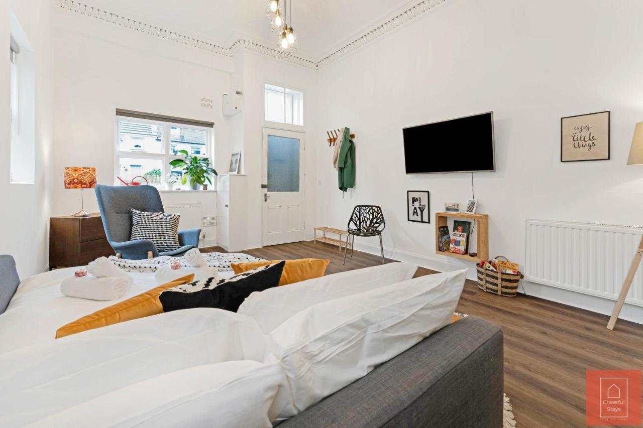 Cheerful Stays: Spacious Flat In Vibrant Leith EDI Exteriér fotografie
