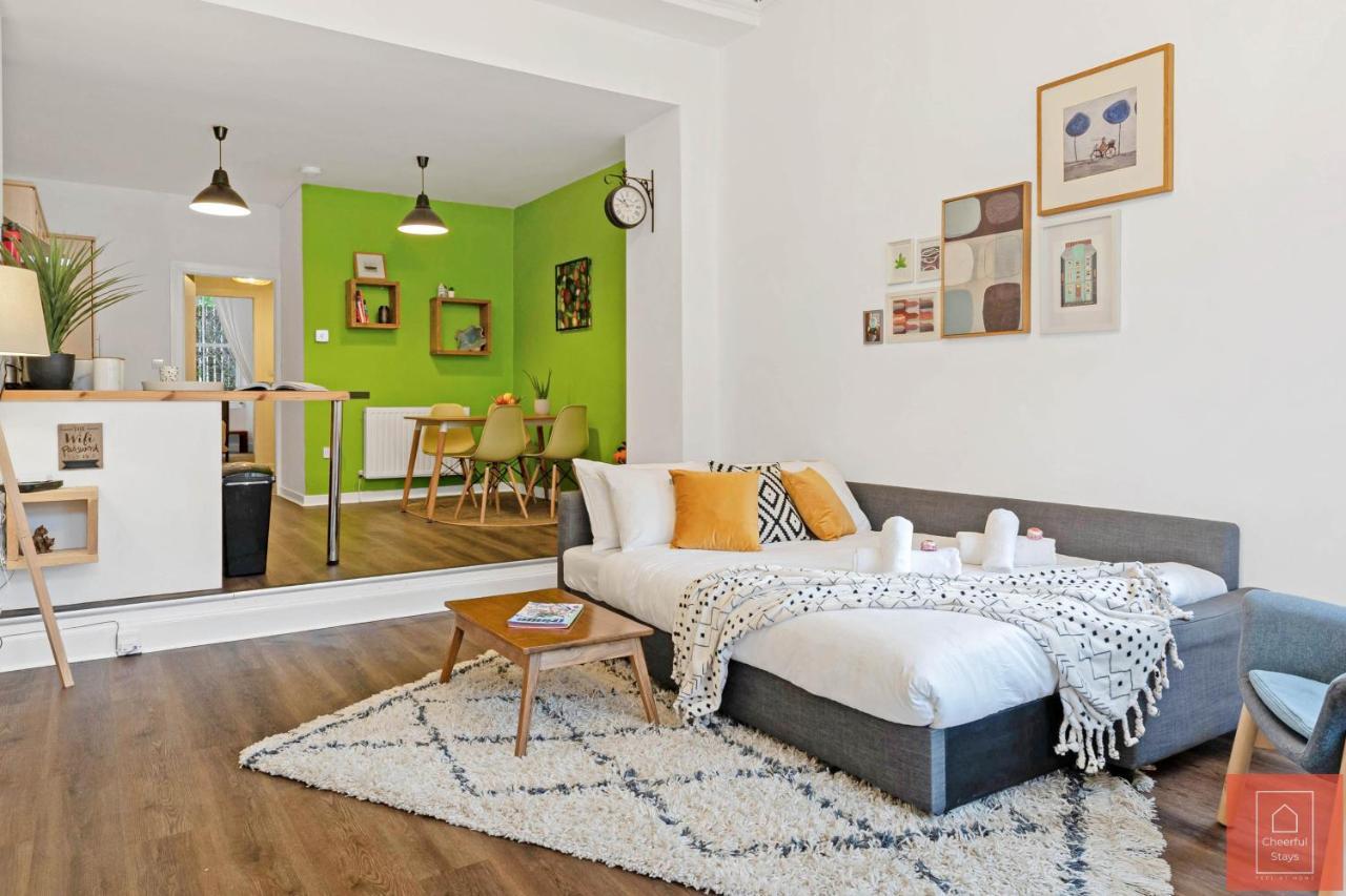 Cheerful Stays: Spacious Flat In Vibrant Leith EDI Exteriér fotografie