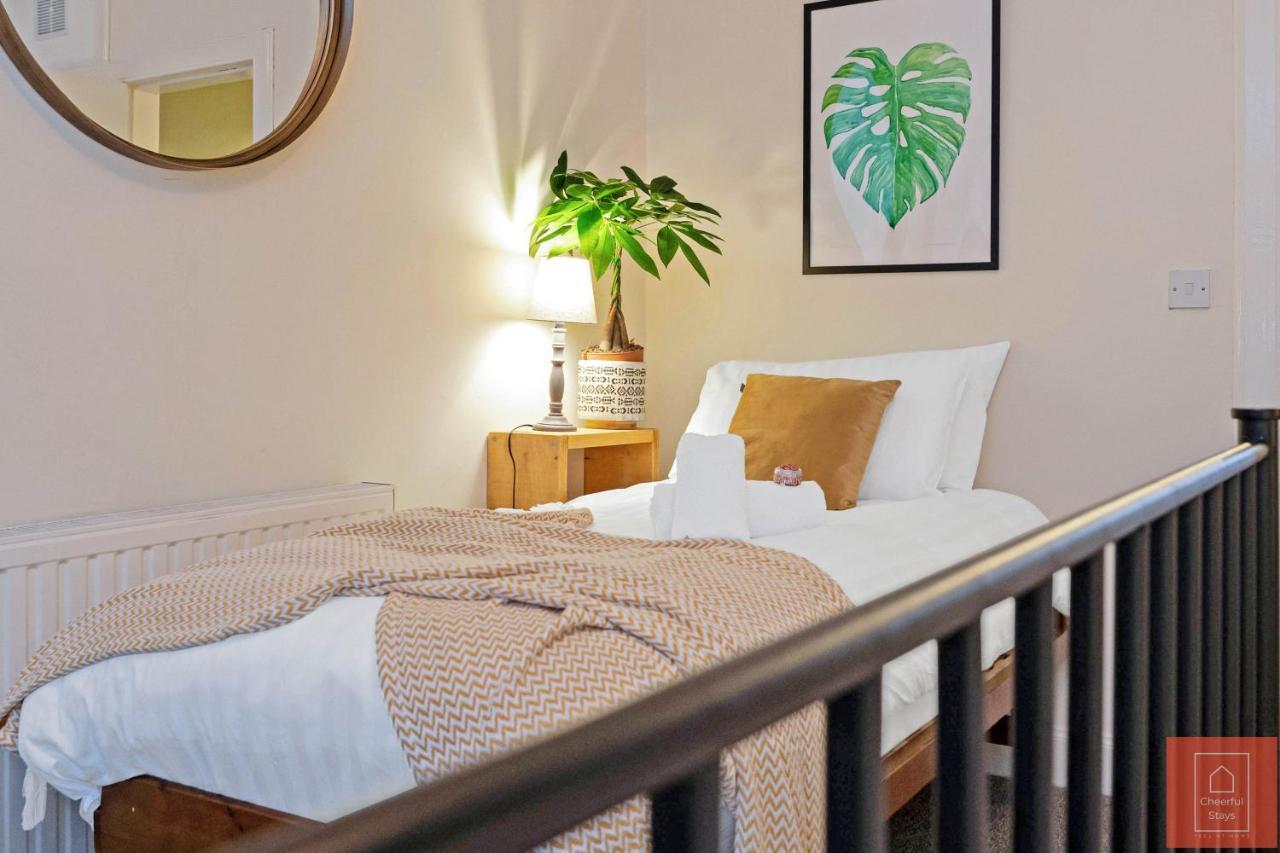 Cheerful Stays: Spacious Flat In Vibrant Leith EDI Exteriér fotografie