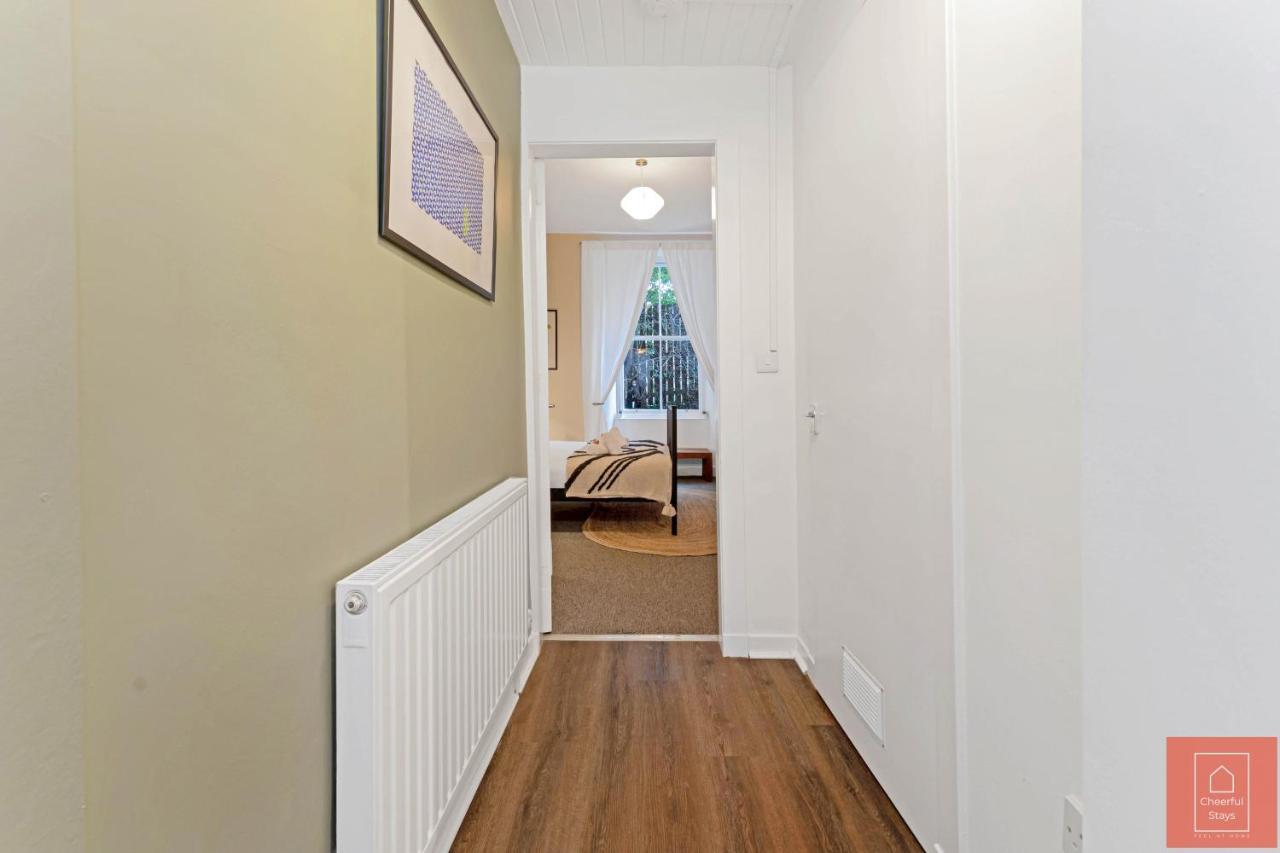Cheerful Stays: Spacious Flat In Vibrant Leith EDI Exteriér fotografie